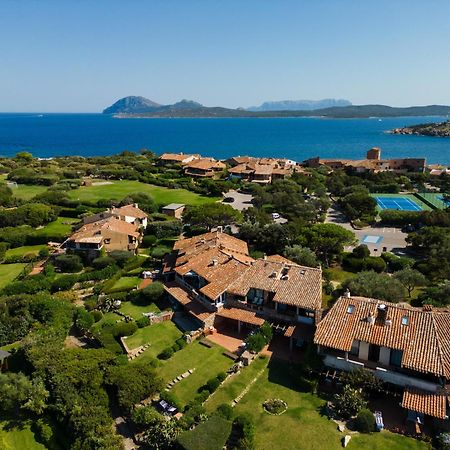 Splendido Appartamento Vista Mare ポルト・ロトンド エクステリア 写真
